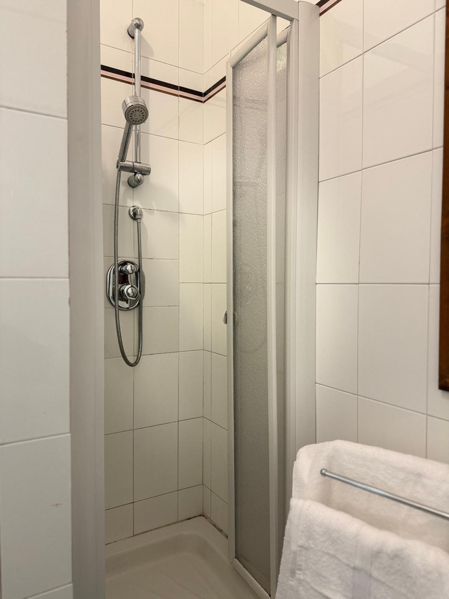 Fl Apartments Nel Corso Каляри Екстериор снимка
